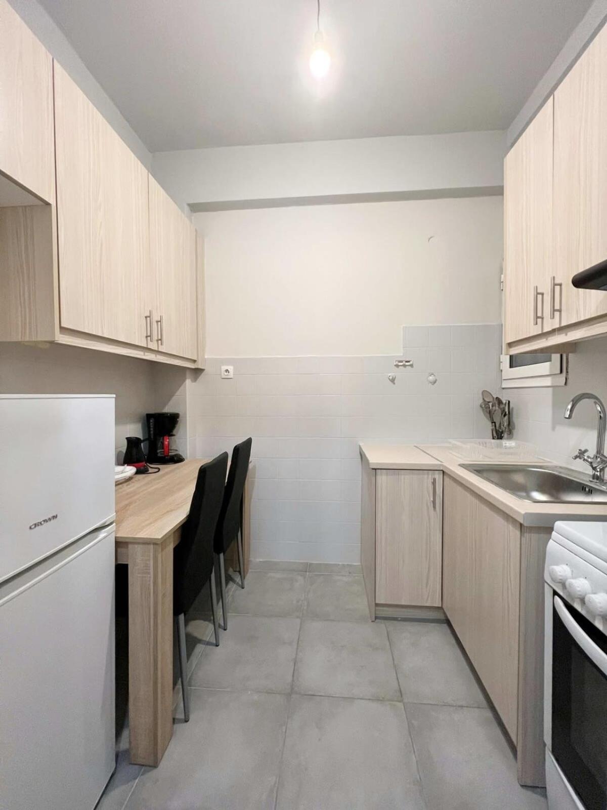 אתונה Central Apartment 3' To Metaksourgio Metro Station מראה חיצוני תמונה